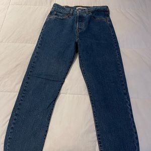 levi’s medium wash wedgie jeans